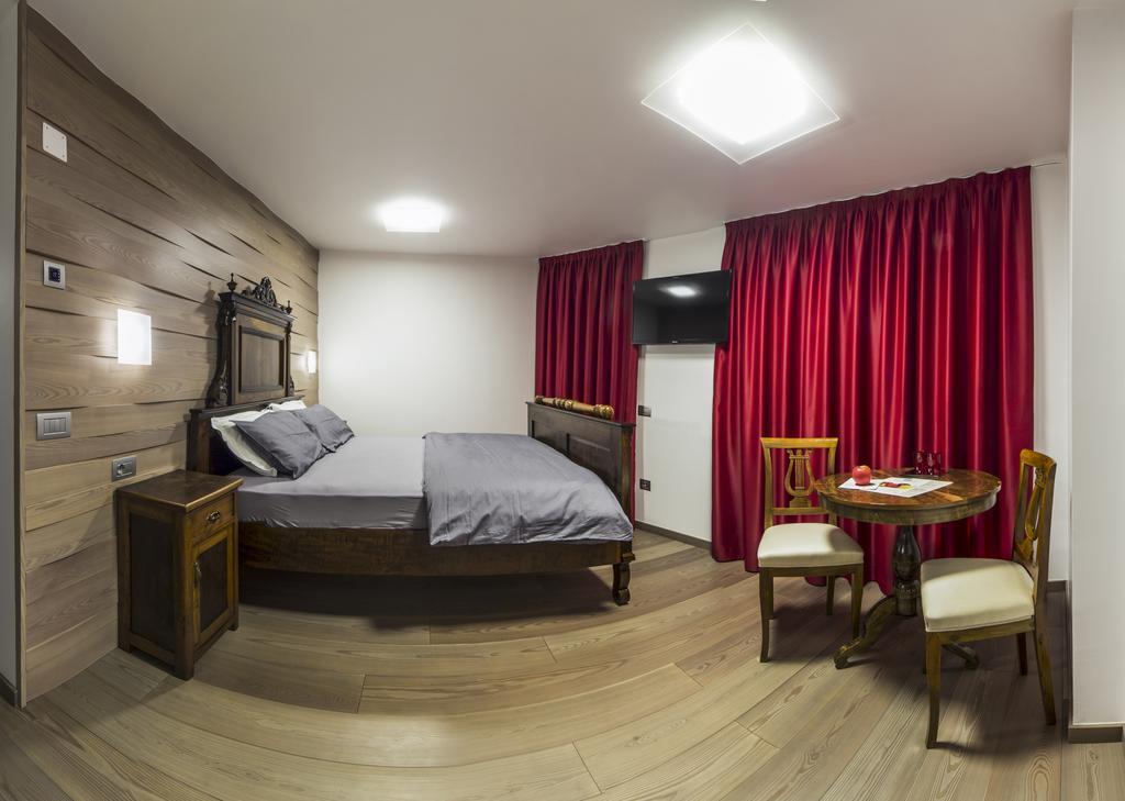 Villa NonSoloMele Romallo Esterno foto