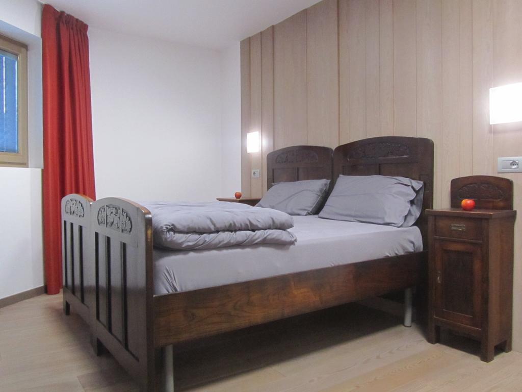 Villa NonSoloMele Romallo Esterno foto